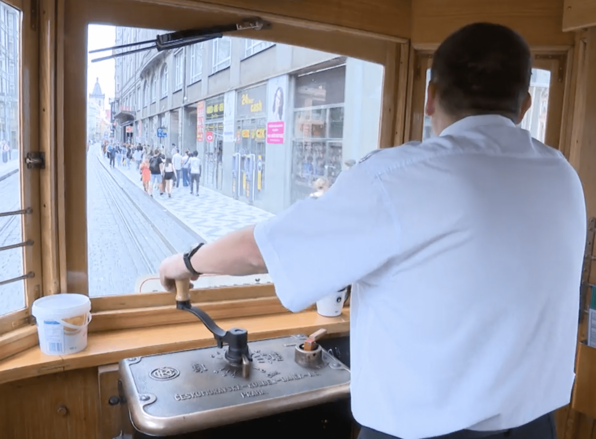 Jízda historickou tramvají je zážitek