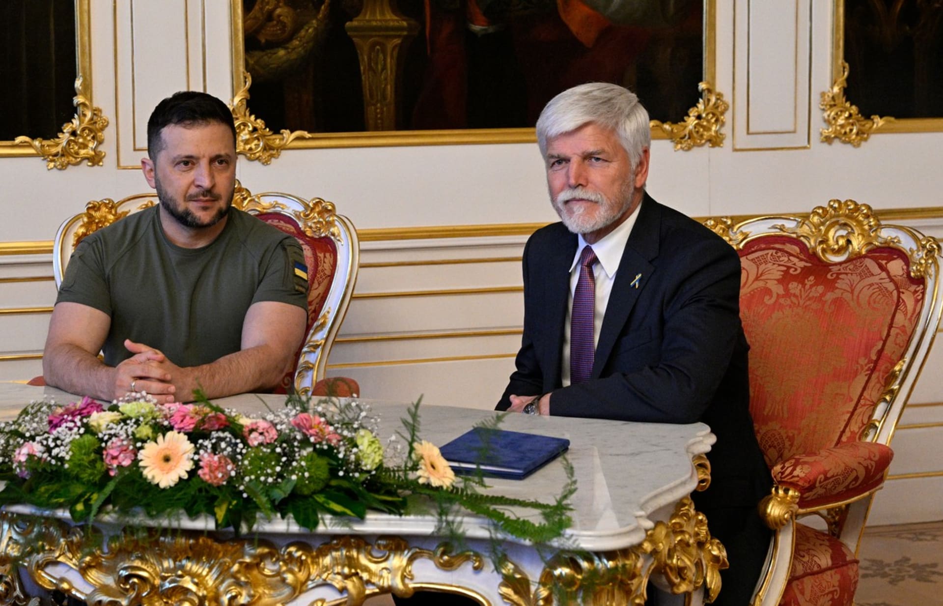 Prezident Petr Pavel přivítal ukrajinského prezidenta Volodymyra Zelenského na Pražském hradě.