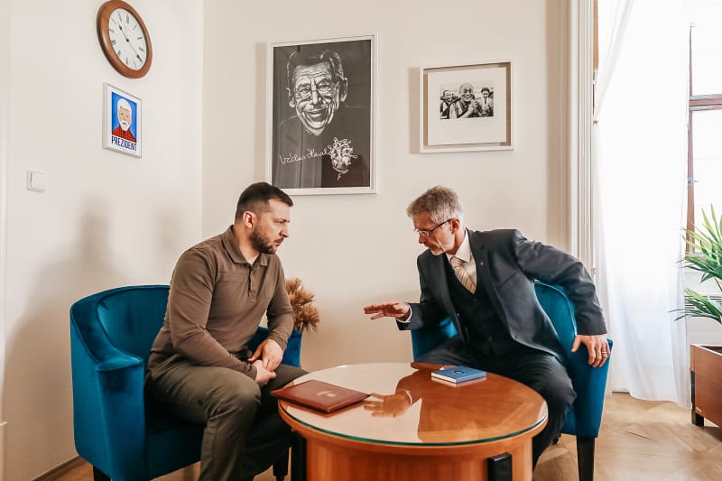 Ukrajinský prezident Volodymyr Zelenskyj se setkal s předsedou Senátu Milošem Vystrčilem (ODS).