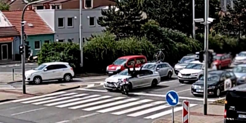 V ulicích Brna se odehrála automobilová honička jako z akčního filmu.