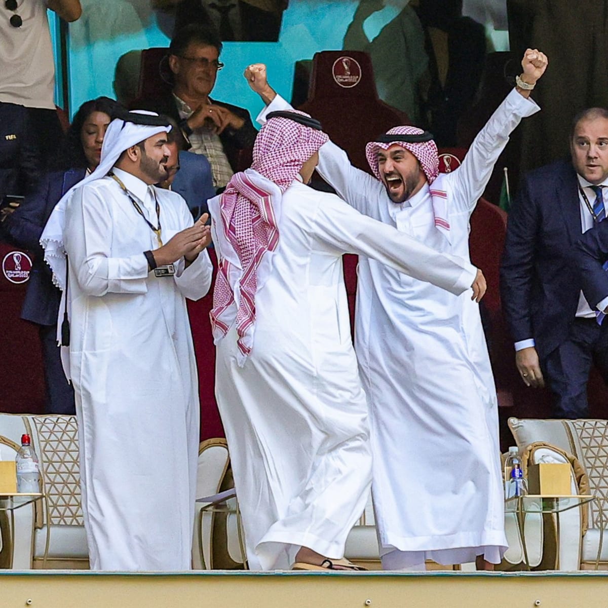 Saúdská královská rodina do fotbalu investuje opravdu masivně. Investiční fond vedený Muhammadem bin Salmánem koupil například tradiční klub Premier League Newcastle United.