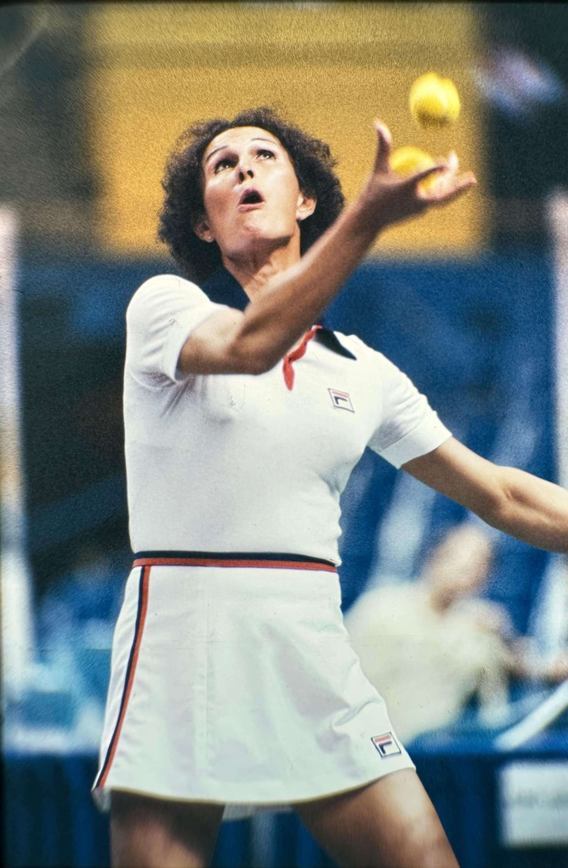 Průkopnicí mezi transgender sportovci byla tenistka Renée Richardsová, která začala hrát proti ženám v roce 1976.
