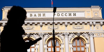 Rusové při vzpouře Prigožina oblehli bankomaty. Vybrali 100 miliard rublů, přiznala banka