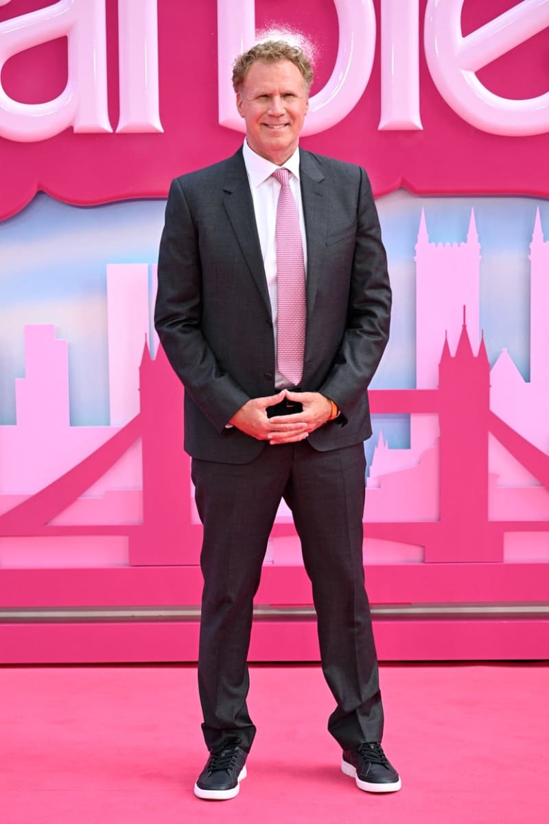 Oblíbený herec Will Ferrell zvolil růžovou kravatu, aby dodržel nepsaný dress code.