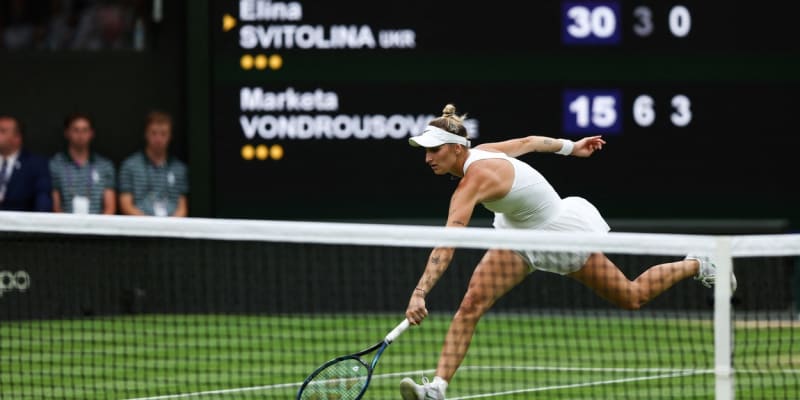 Vondroušová v semifinále porazila ukrajinskou tenistku Svitolinu a zahraje si finále Wimbledonu.