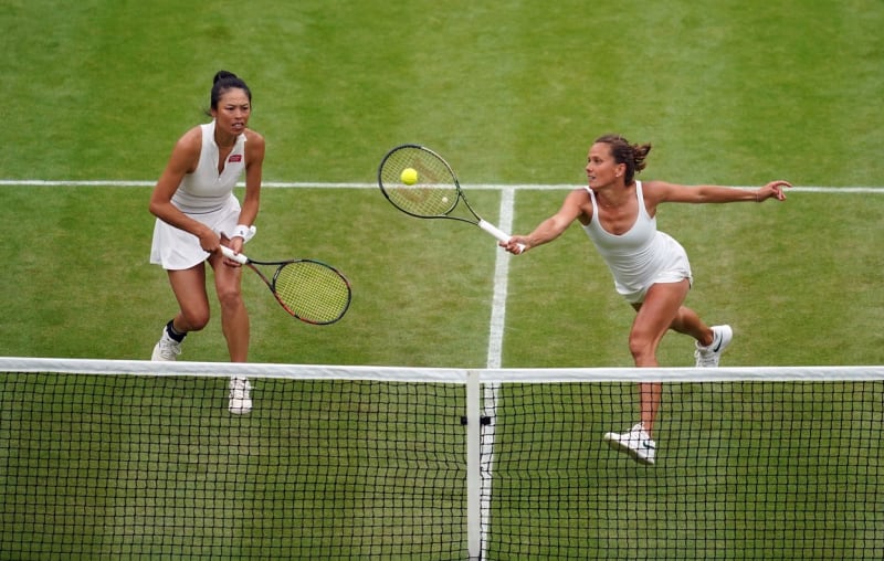 Strýcová postoupila do finále Wimbledonu ve čtyřhře.
