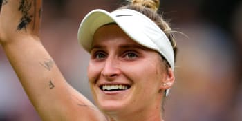 Senzace! Tenistka Vondroušová porazila Džábirovou a poprvé v kariéře vyhrála Wimbledon