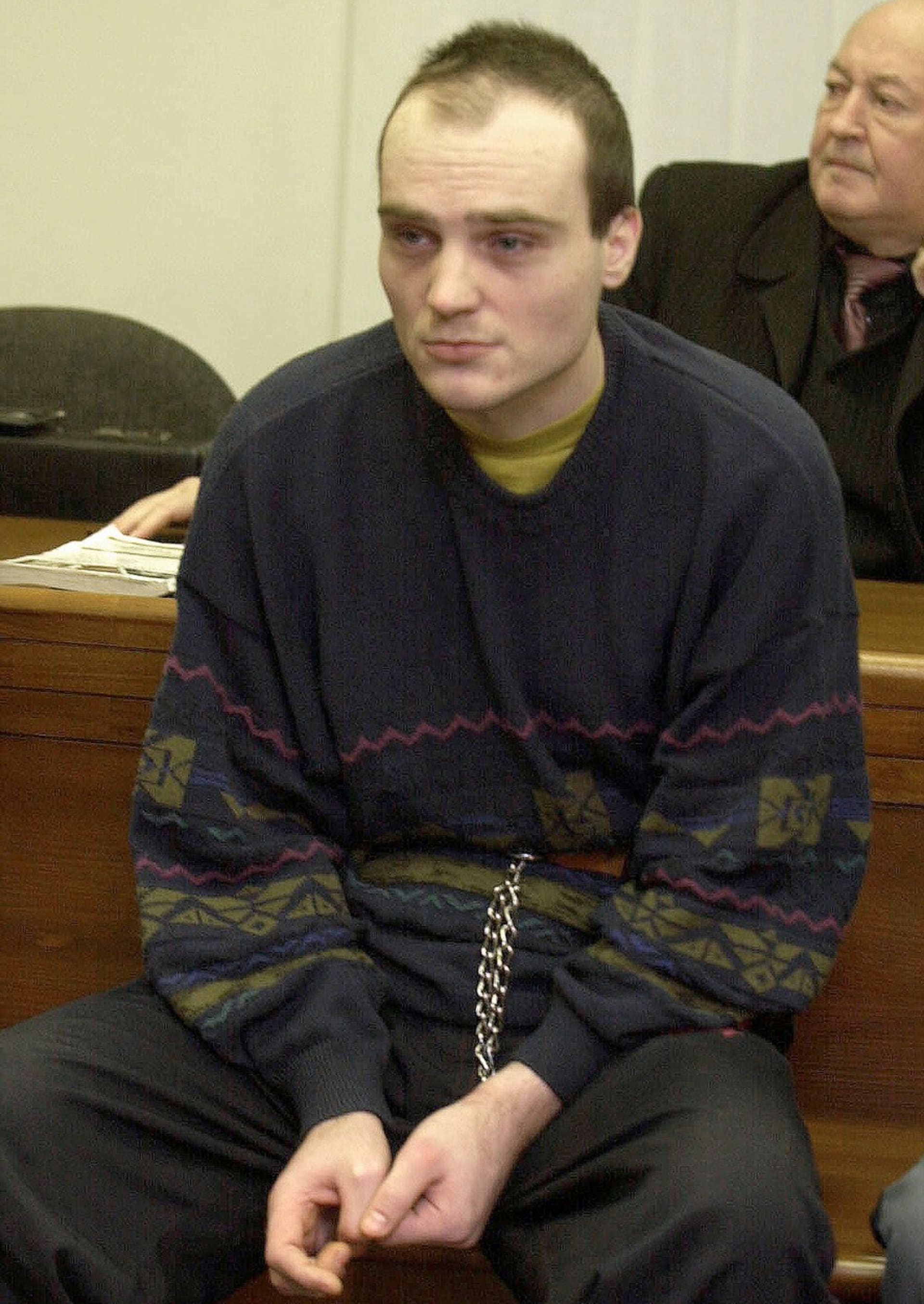 Doživotní trest za brutální vraždu sedmileté dívky uložil 17. ledna olomoucký vrchní soud jejímu strýci Vladimíru Bayerovi. Soudci tak potvrdili rozsudek ostravského krajského soudu, proti kterému se obžalovaný odvolal.
