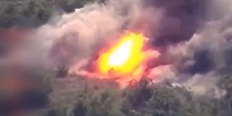 Ukrajinci zničili ruský samohybný minomet 2S4 Tulpan.