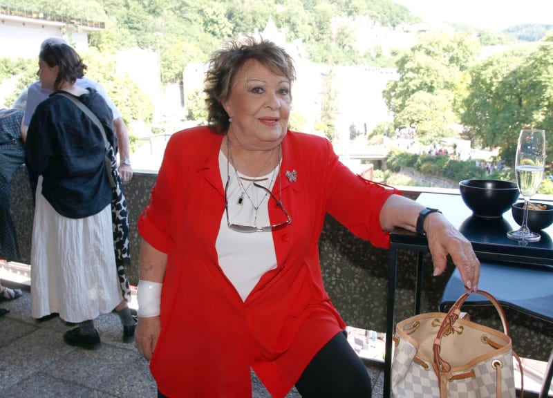 Jiřina Bohdalová patří mezi vášnivé chalupáře.
