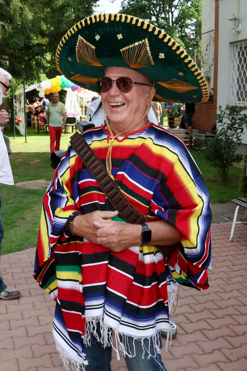 Petr Janda si svou mexickou party opravdu užíval.