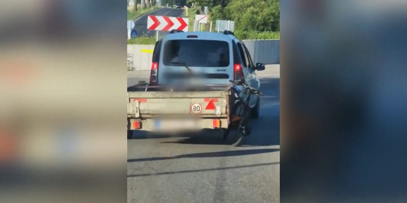 Řidič na Slovensku svou vynalézavostí šokoval policisty.
