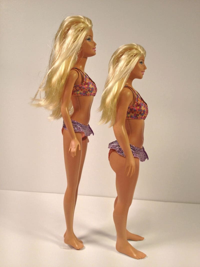 Živá Barbie by nemohla chodit, chyběl by jí prostor pro orgány a měla by stále zlomené kosti.
