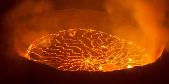 Na Papui-Nové Guineji vybuchla sopka, popel se dostal až do výšky 15 kilometrů