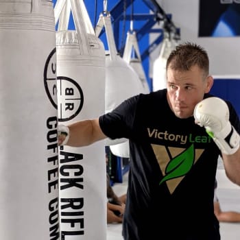 MMA bojovník Viktor Pešta