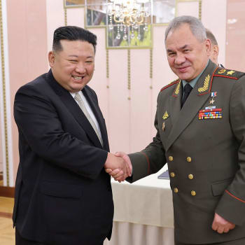 Severokorejský vůdce Kim Čong-un jednal s ruským ministrem obrany