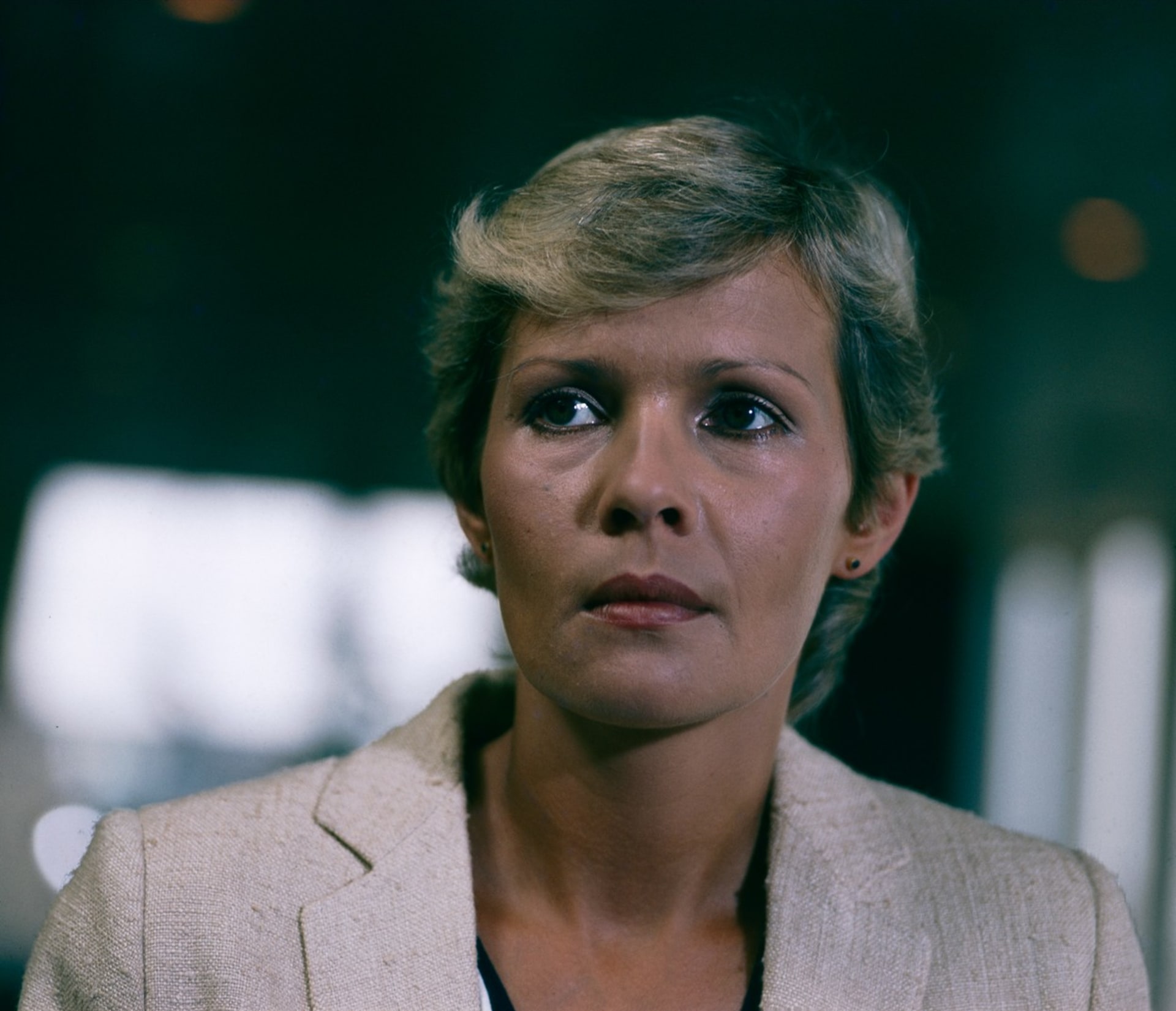 Herečka Jana Šulcová pod režisérkou Marií Poledňákovou zazářila ve filmu Kotva u přívozu a později i v komedii S tebou mě baví svět.