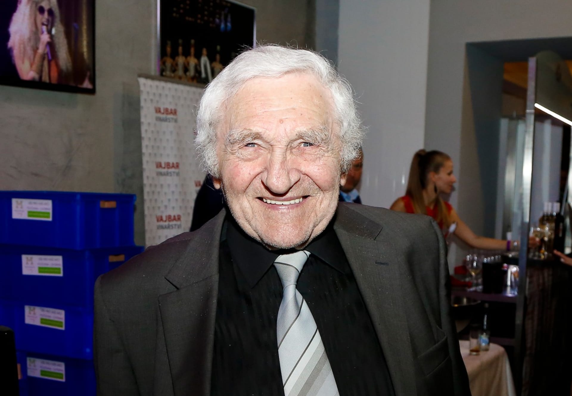 Antonín Hardt, který 5. srpna oslavil 88. narozeniny patří mezi herecké bardy.