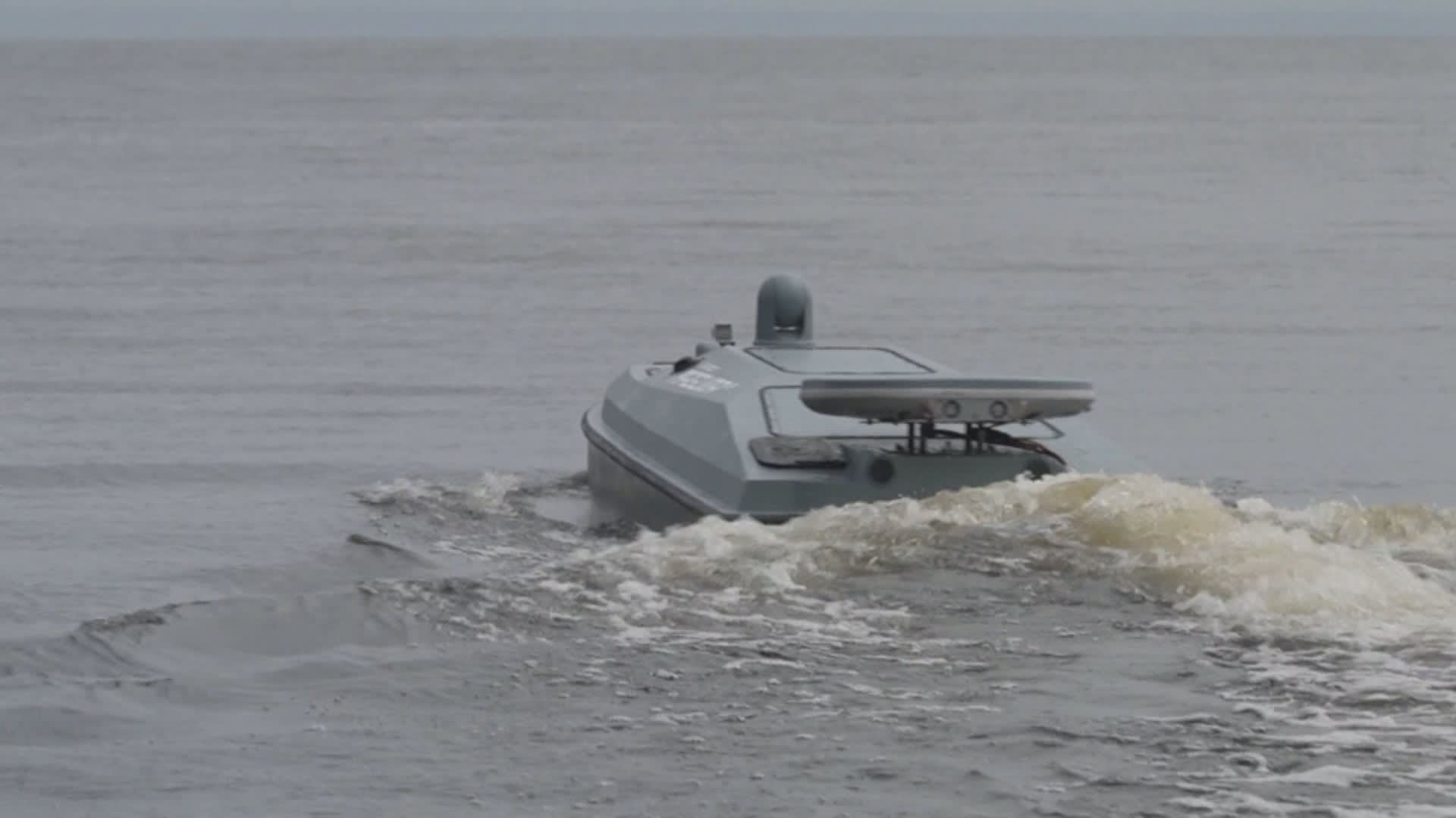 Ukrajinci s Rusy bojují i ve vodě. V akcích jim pomáhají námořní drony, které si sami navrhli a vyrobili.