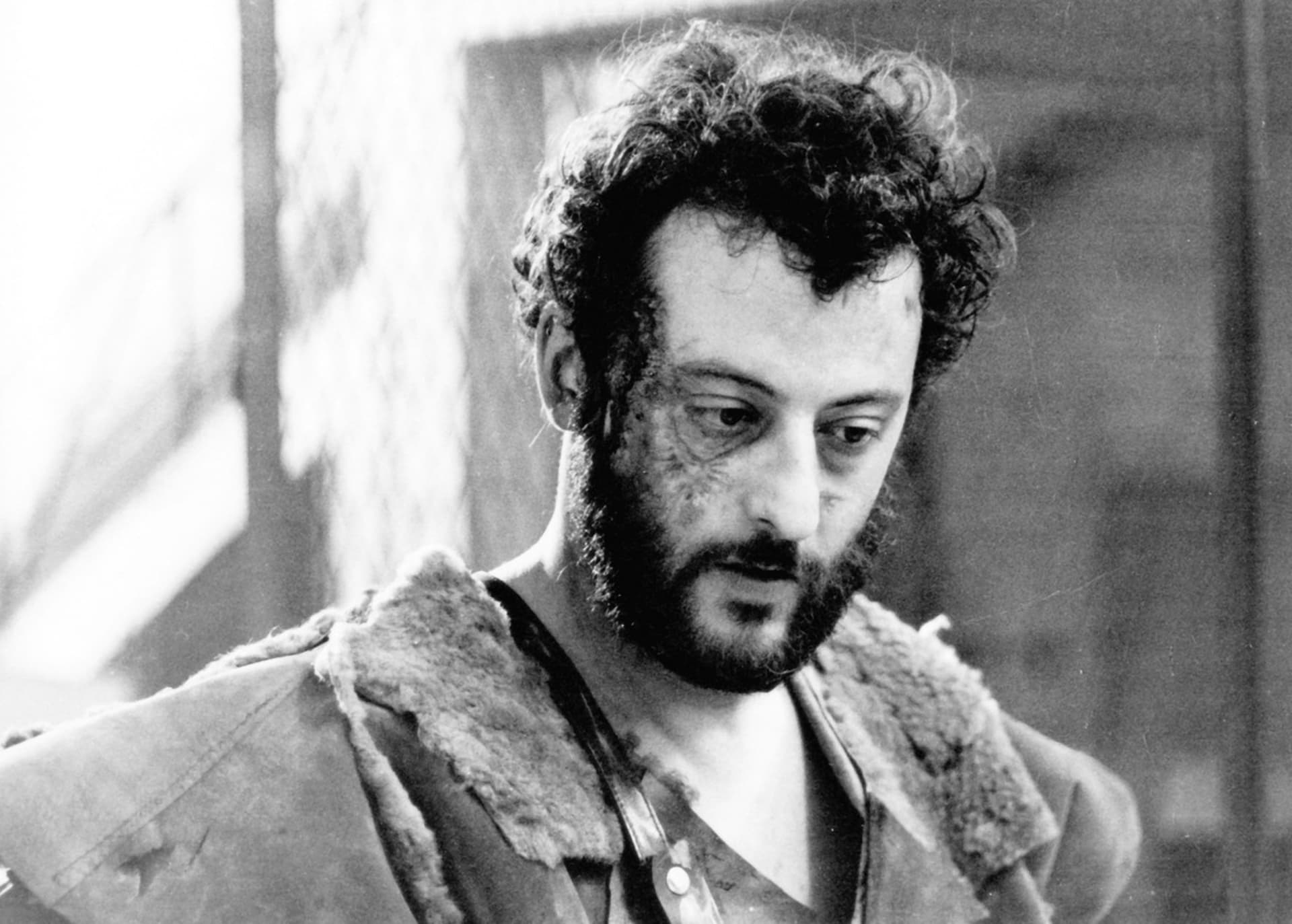 Reno ve svých hereckých začátcích pod taktovkou režiséra Luca Bessona ve filmu Poslední bitva (1984)