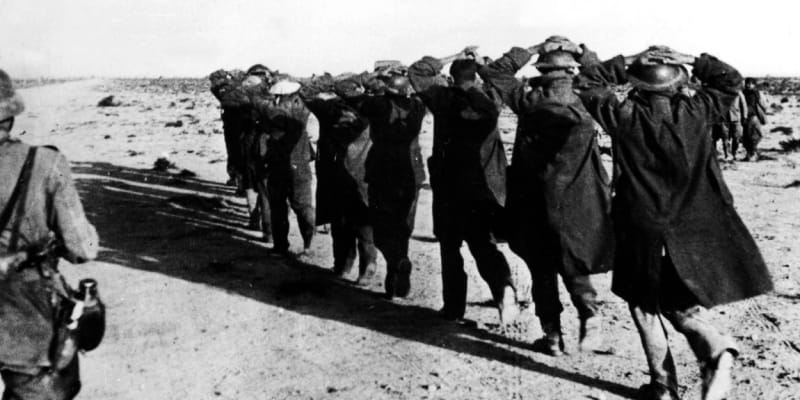 Britští zajatci u Tobruku