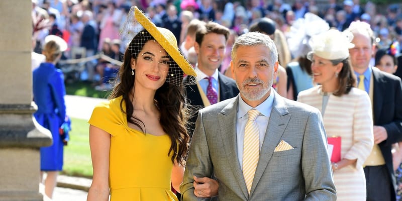 George Clooney s manželkou Amal v roce 2018 na svatbě Harryho s Meghan nechyběli.