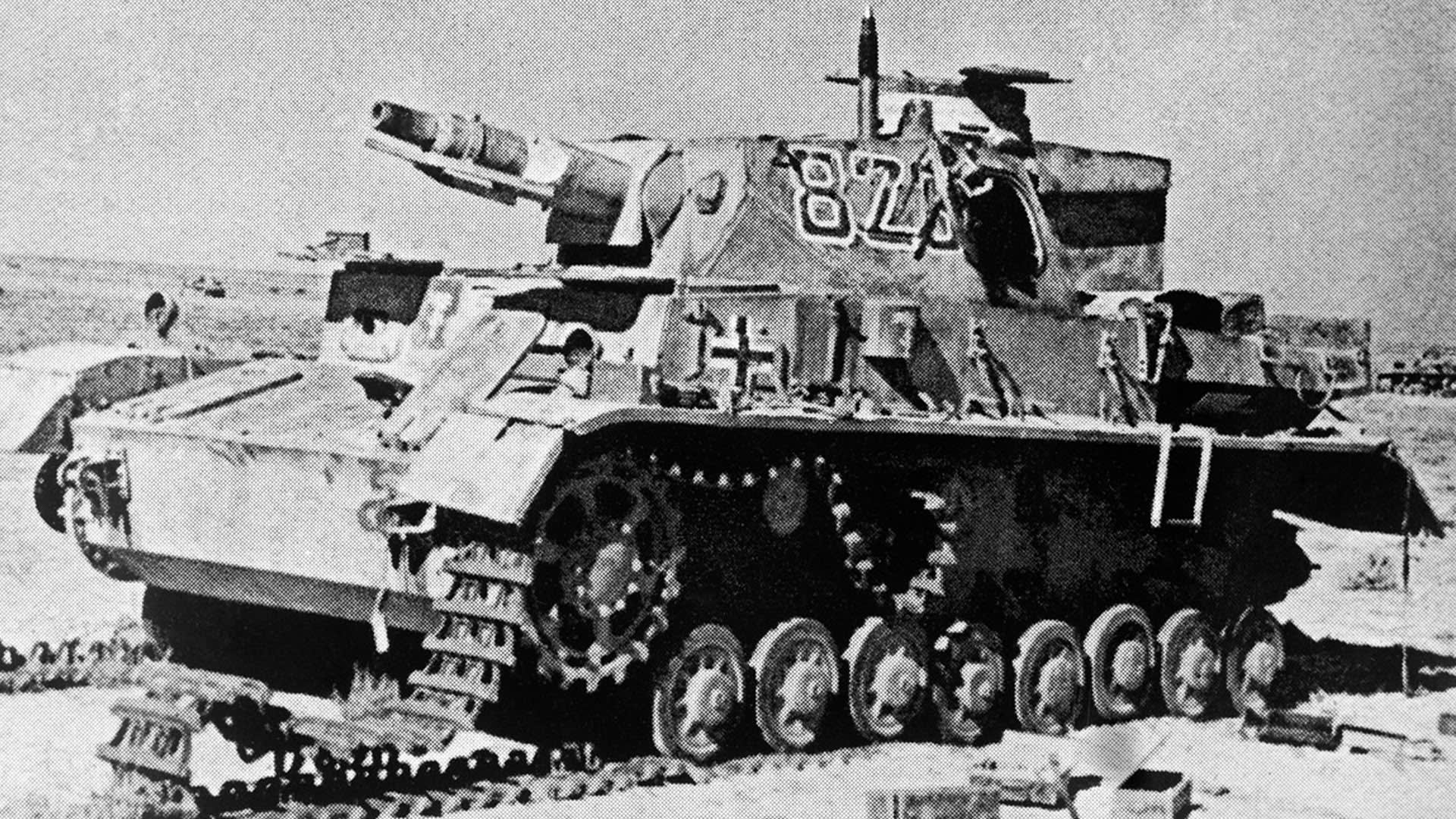 Zničený německý tank u Tobruku v roce 1942