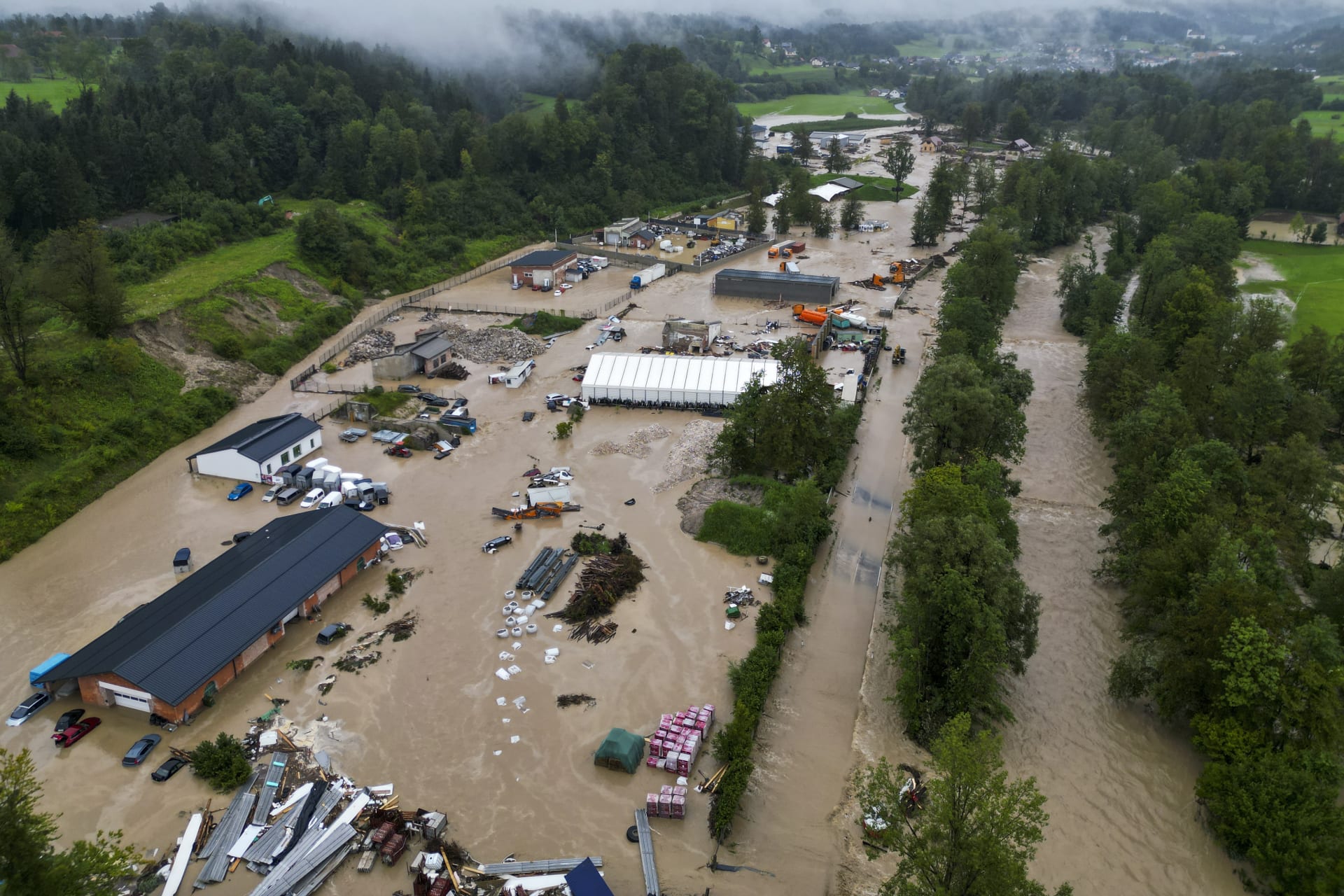 Slovinsko i Rakousko bojují se záplavami.