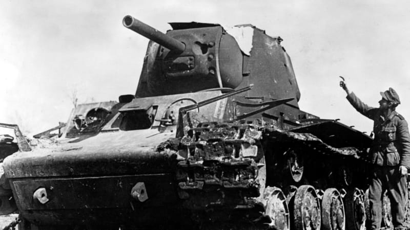Tanky KV-2 byly noční můrou nacistů