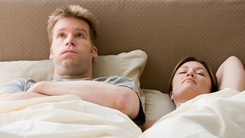 Vědci vymysleli techniku, jak usnout za jednu minutu. Vychází z jógy