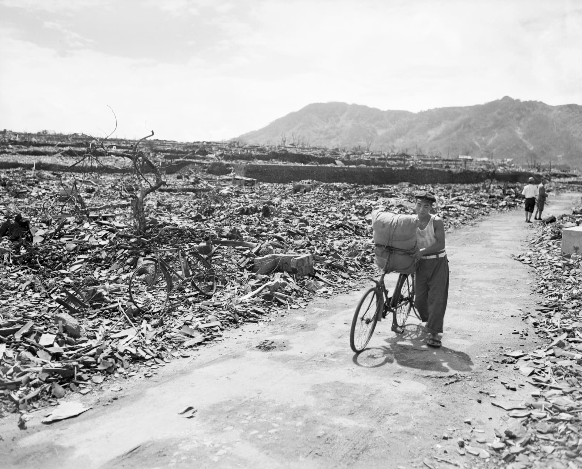 Spálená pustina. Tak vypadalo japonské město Nagasaki po výbuchu atomové bomby. O život okamžitě přišlo 40 tisíc lidí.