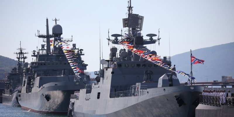 Ruské lodě v přístavu Novorosijsk v Černém moři (30. 7. 2023)