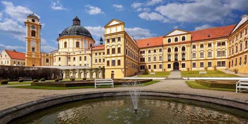  Questenberský zámek v Jaroměřicích má atmosféru jižanského letoviska, paláce krásy, umění a hudby