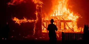 OBRAZEM: 89 mrtvých a stovky pohřešovaných. Masivní požár nadále pustoší havajský ostrov