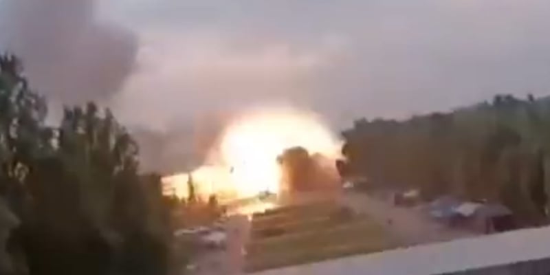 Ruská raketa dopadla nedaleko od ukrajinských dětí.