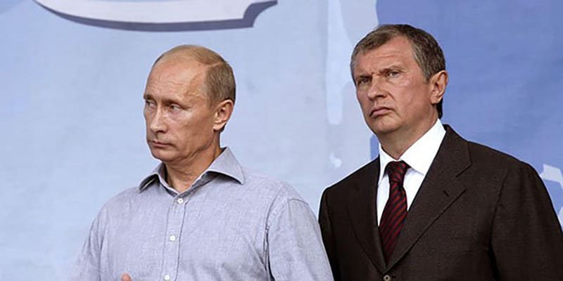 Igor Sečin je pro Vladimira Putina už dlouhá léta důležitý.