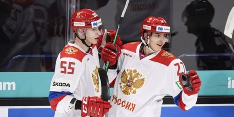 Ruští hokejisté v akci