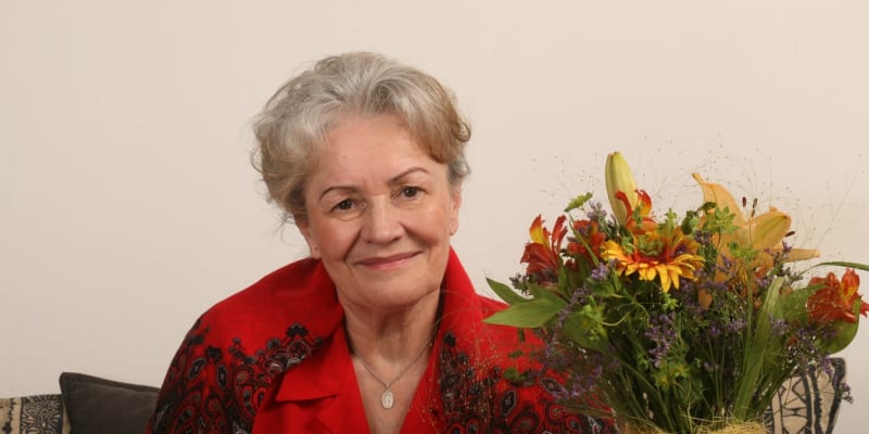 Legendární česká herečka a dabérka Věra Galatíková by 19. srpna oslavila 85. narozeniny.