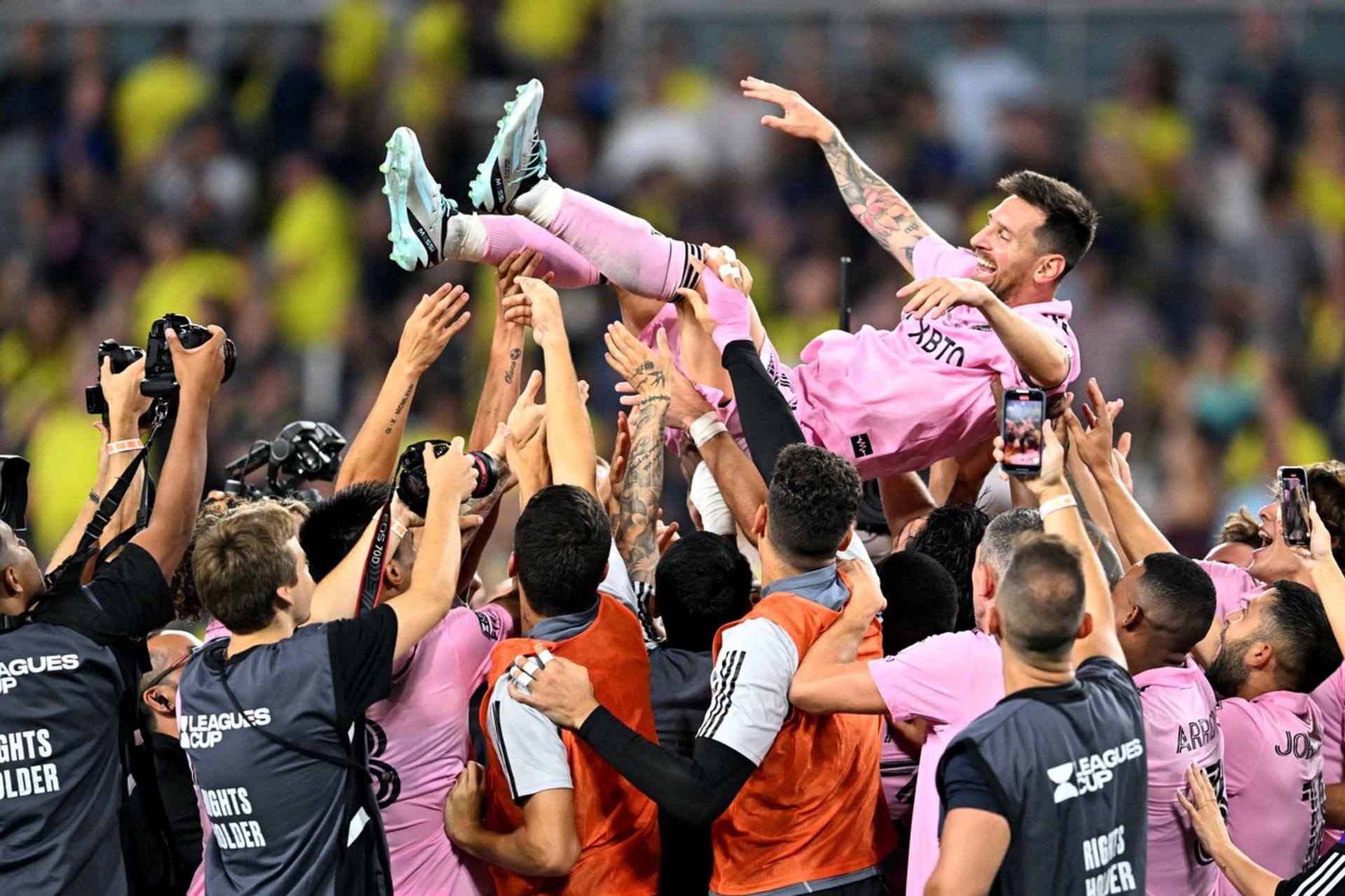 Messi se svým 44. vítězstvím v turnaji stal fotbalistou s nejvíce trofejemi v historii.