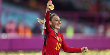 Hořké oslavy titulu. Španělská fotbalistka se po vstřelení vítězného gólu dozvěděla o smrti otce