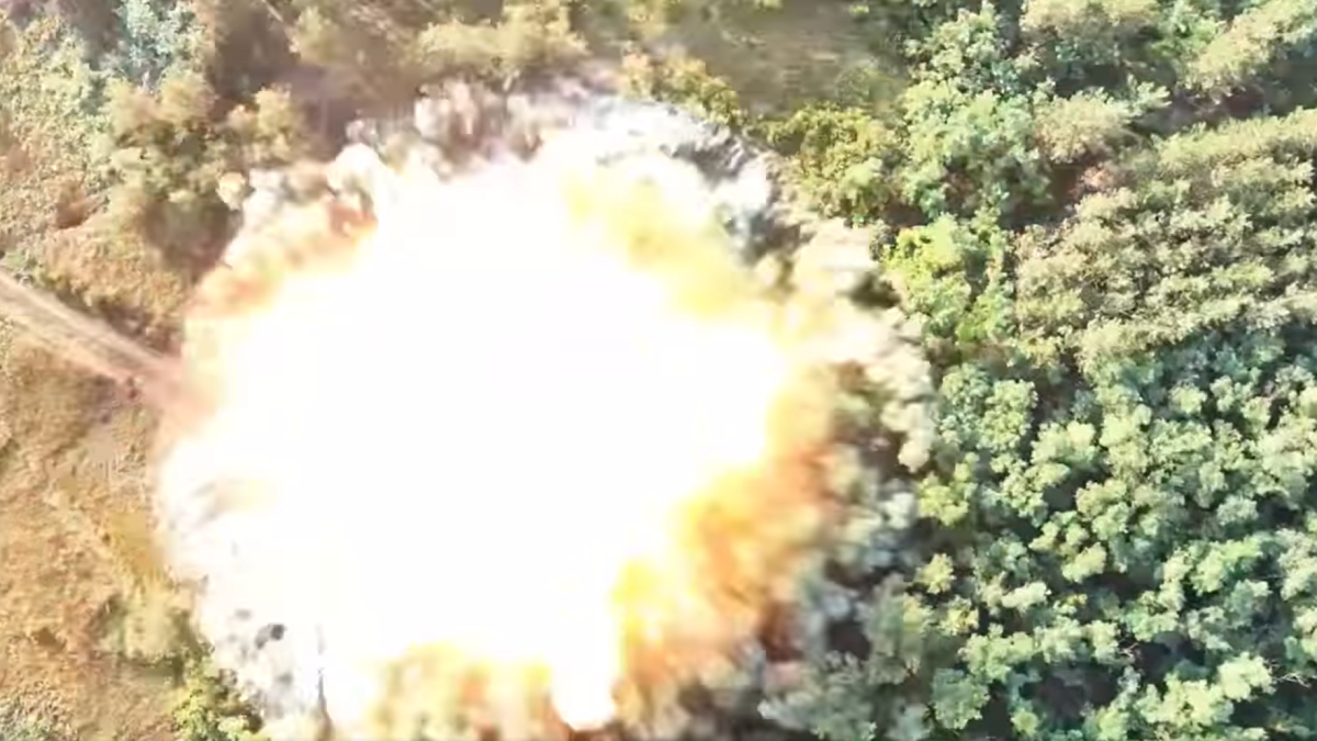Mohutná exploze ruského muničního skladu