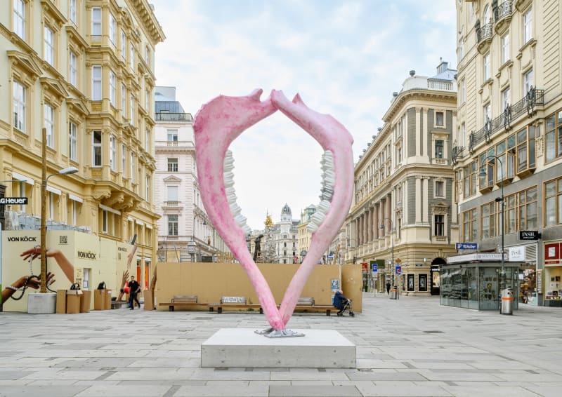 Skulptura instalovaná v centru Vídně