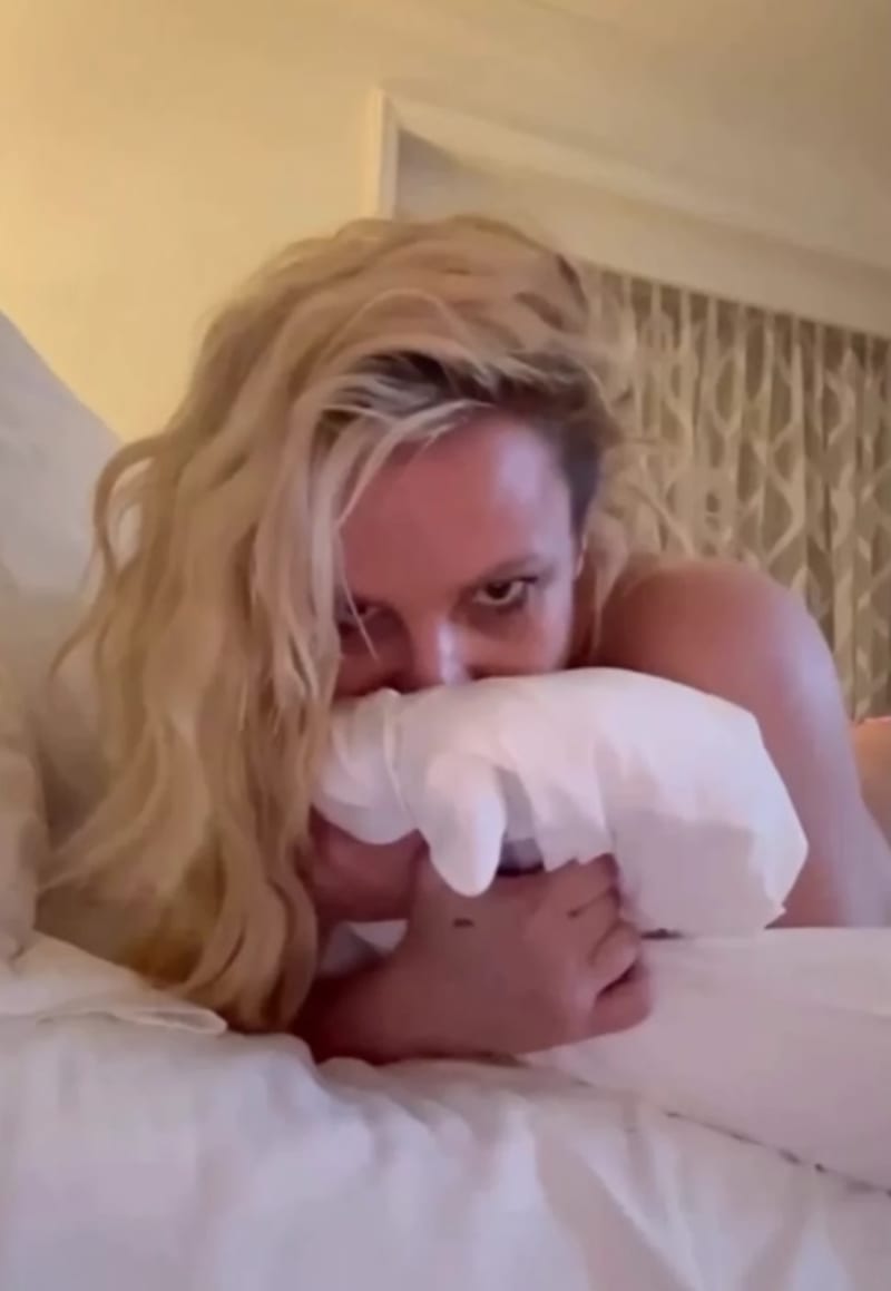Britney na svém Instagramu ukazuje střípky ze svého života. 