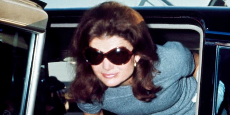 Jackie Kennedy ikonou stylu Old Money Aesthetic