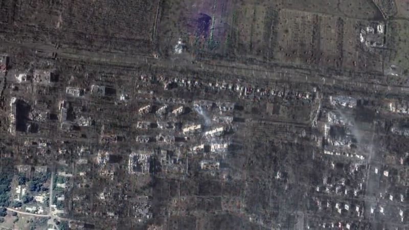 Letecký snímek z Bachmutu po ruské invazi