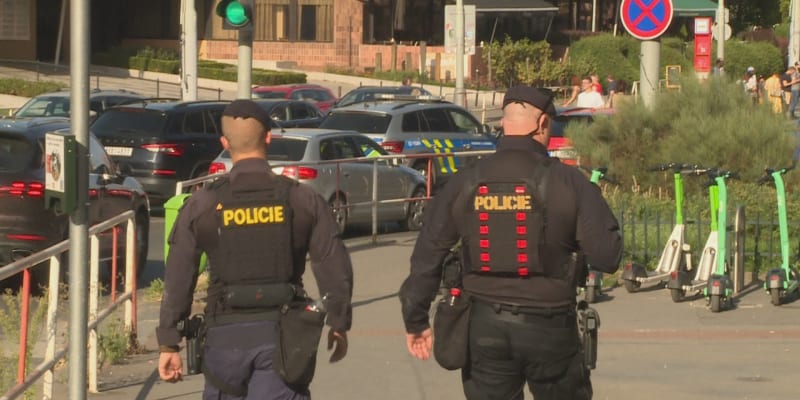 V Táboritské ulici v Praze 3 zasahovali policisté u rodinné tragédie.