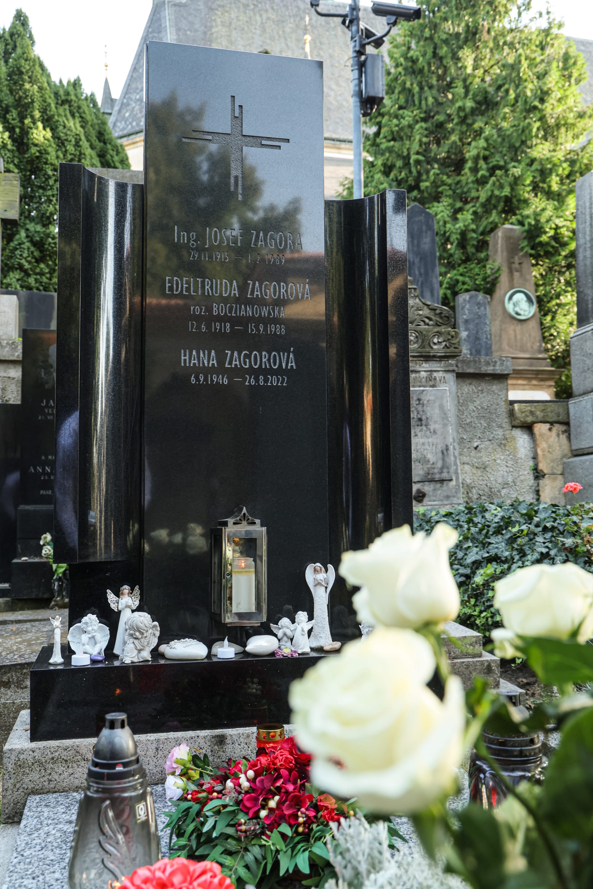 Hrob Hany Zagorové na Vyšehradě.