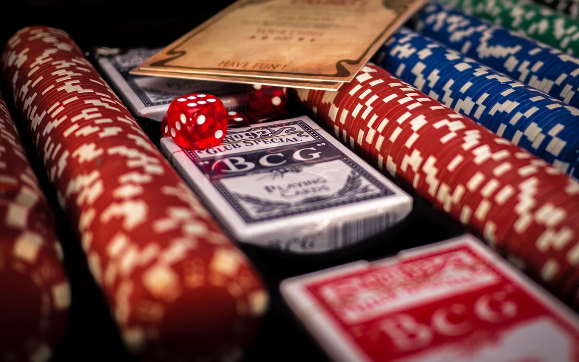 Svět hazardních her dobývají i online kasina