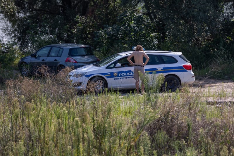 Liberland se u místních úřadů nesetkává s pochopením (24. 8. 2023).