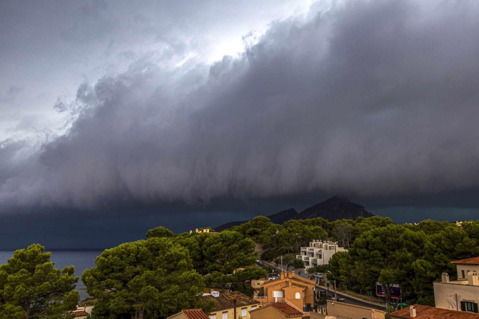 Baleárské ostrovy zasáhla silná bouře.
